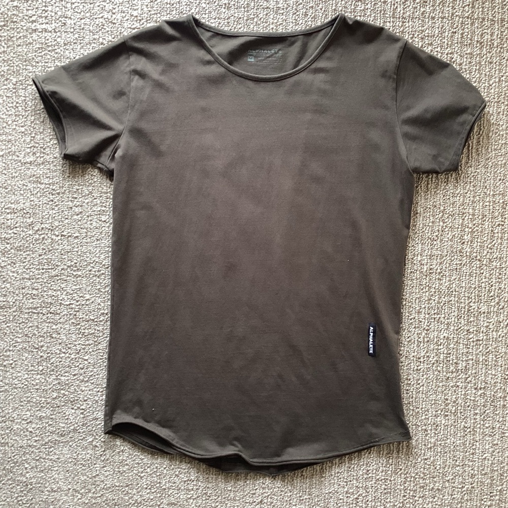 Alphalete T-shirt